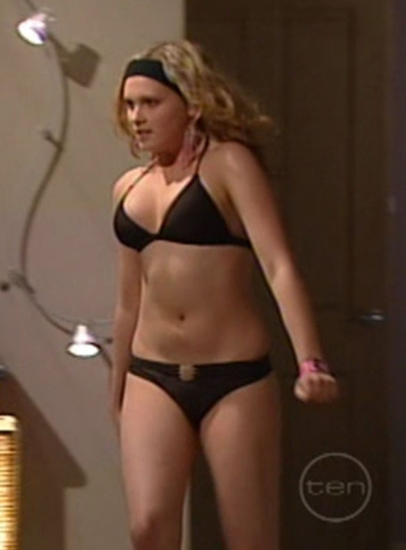Eliza Taylor nude. Photo - 3
