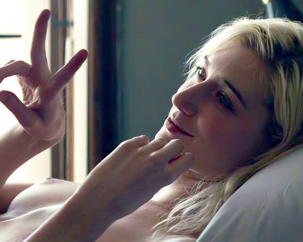 Elizabeth Debicki nude. Photo - 7