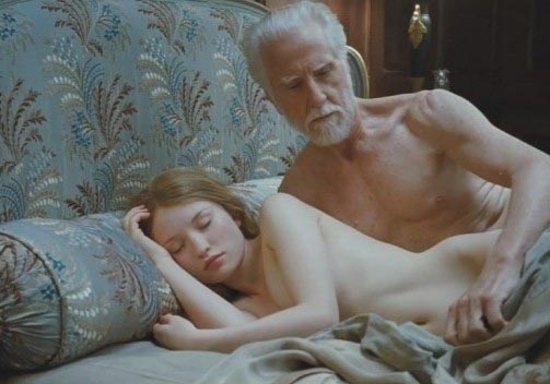 Emily Browning nude. Photo - 13