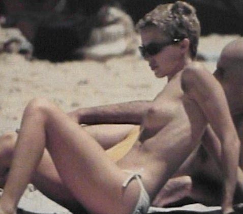 Kylie Minogue nude. Photo - 4