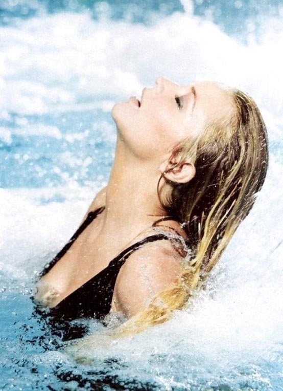 Virginie Efira nude. Photo - 4