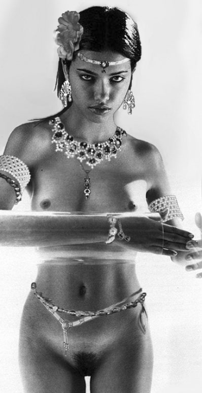 Adriana Lima nude. Photo - 55
