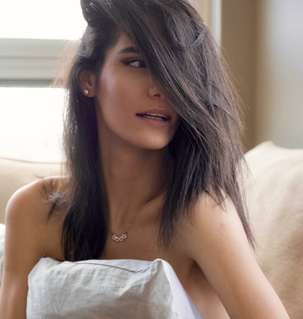 Pegah Ghafoori nude. Photo - 1