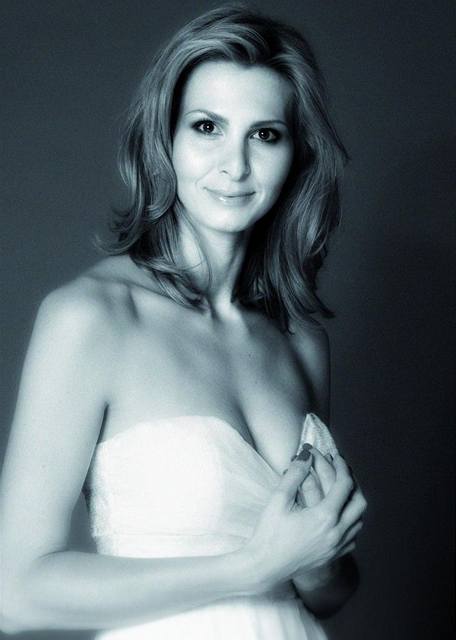 Ivana Gottová nude. Photo - 3
