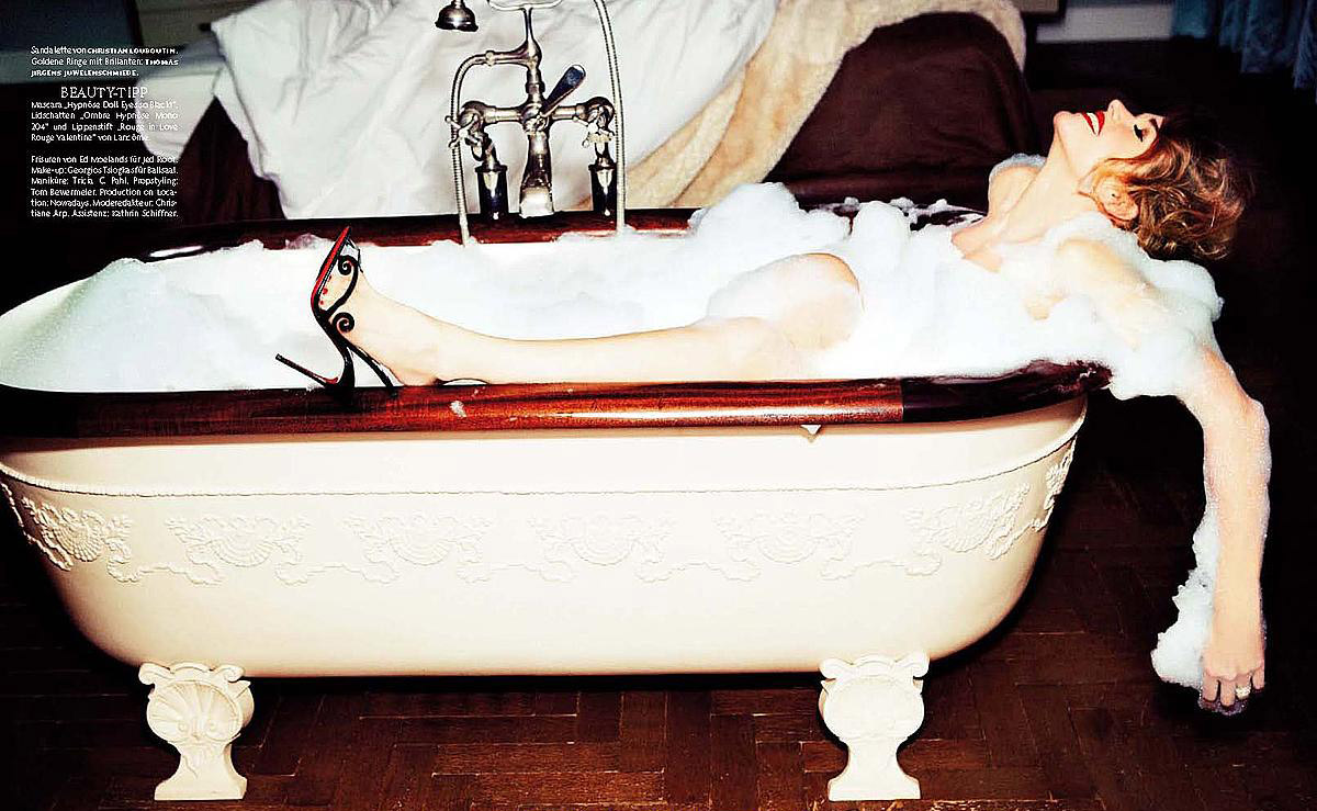 Anke Engelke nude. Photo - 15