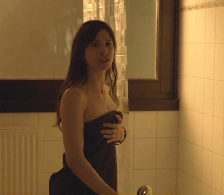 Aylin Tezel nude. Photo - 4