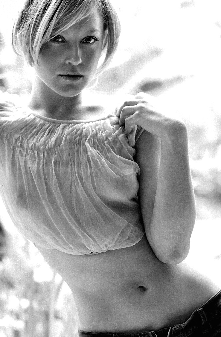 Elisabeth Röhm nude. Photo - 2