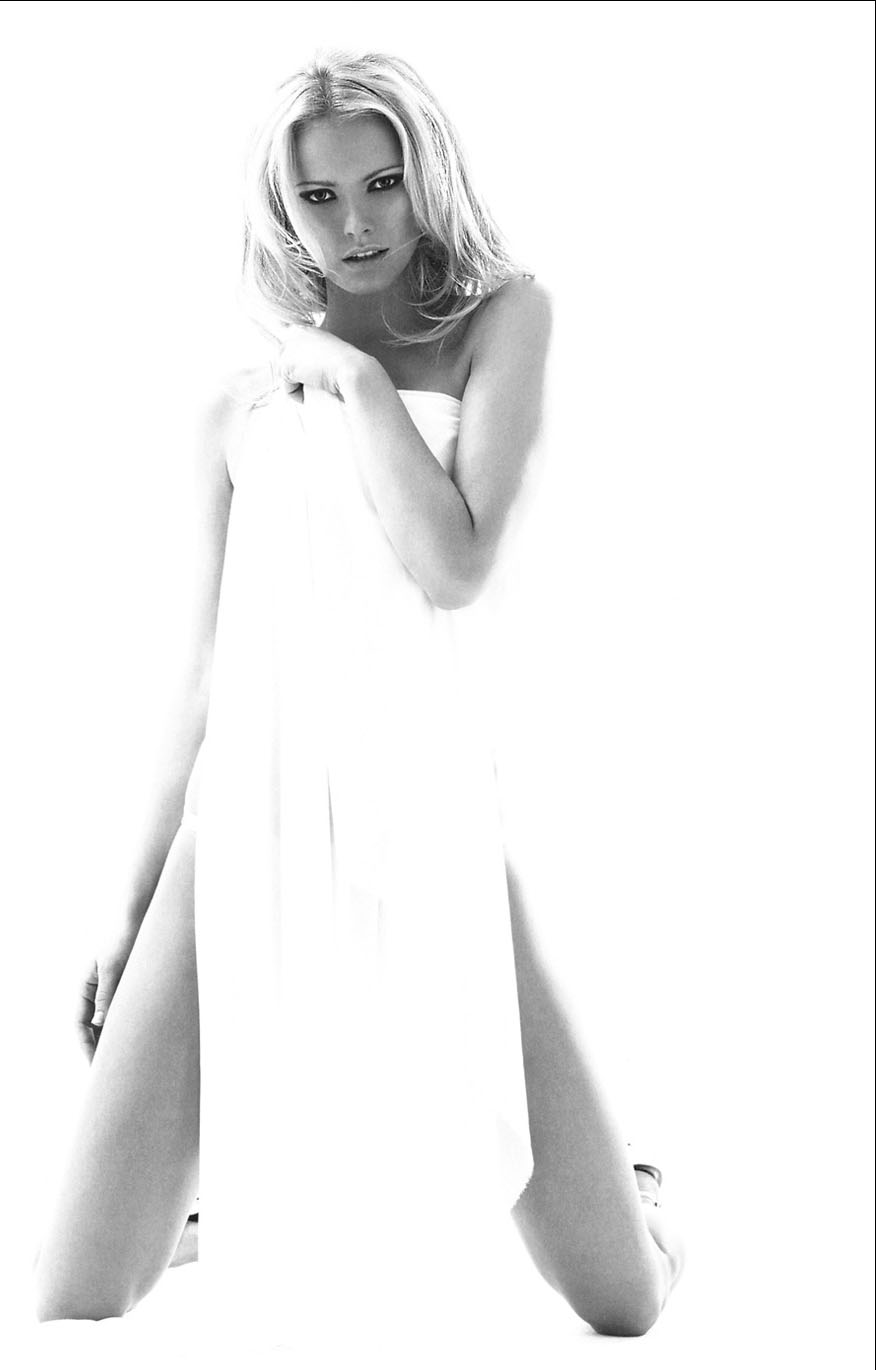Franziska Knuppe nude. Photo - 13