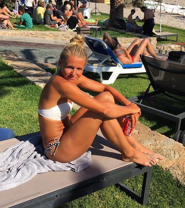 Julia Simic nude. Photo - 3