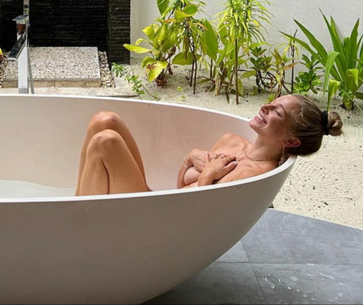 Lola Weippert nude. Photo - 24