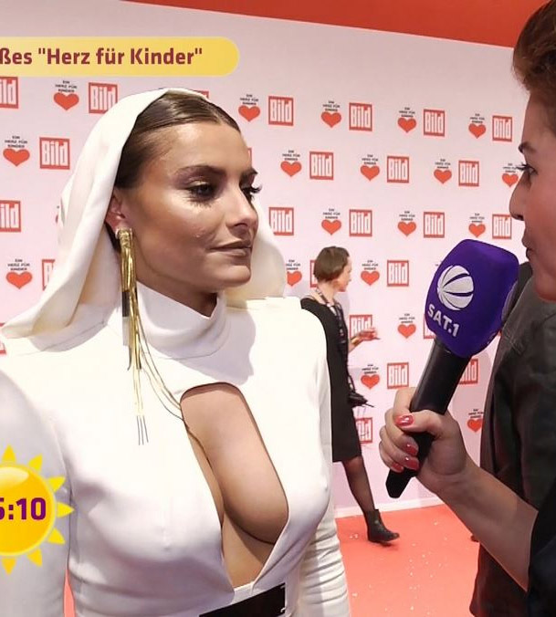 Sophia Thomalla nude. Photo - 5