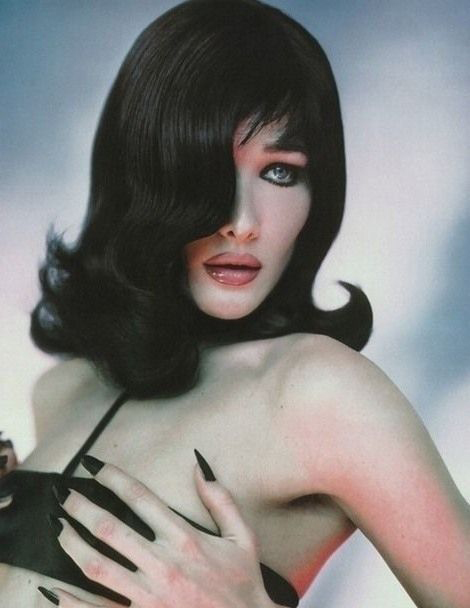 Carla Bruni nude. Photo - 30