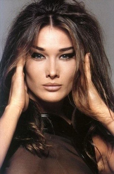 Carla Bruni nude. Photo - 35