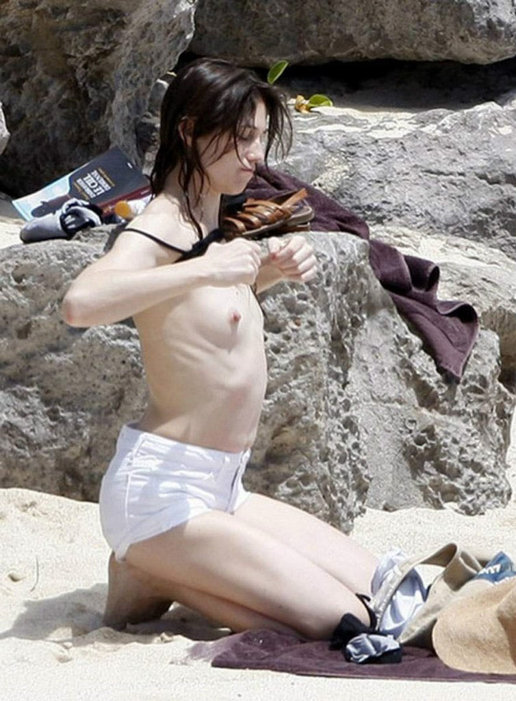 Charlotte Gainsbourg nude. Photo - 43