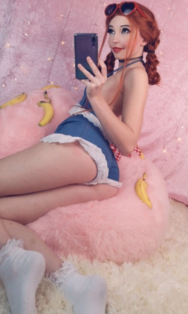Belle Delphine nude. Photo - 32