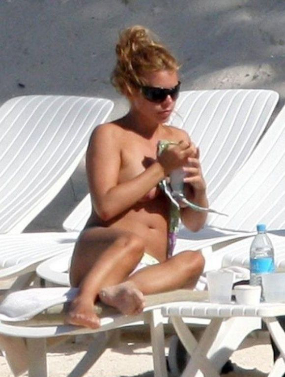 Billie Piper nude. Photo - 23