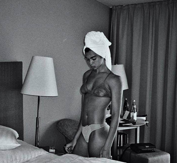Dua Lipa nude. Photo - 79