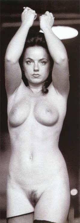 Geri Halliwell nude. Photo - 5