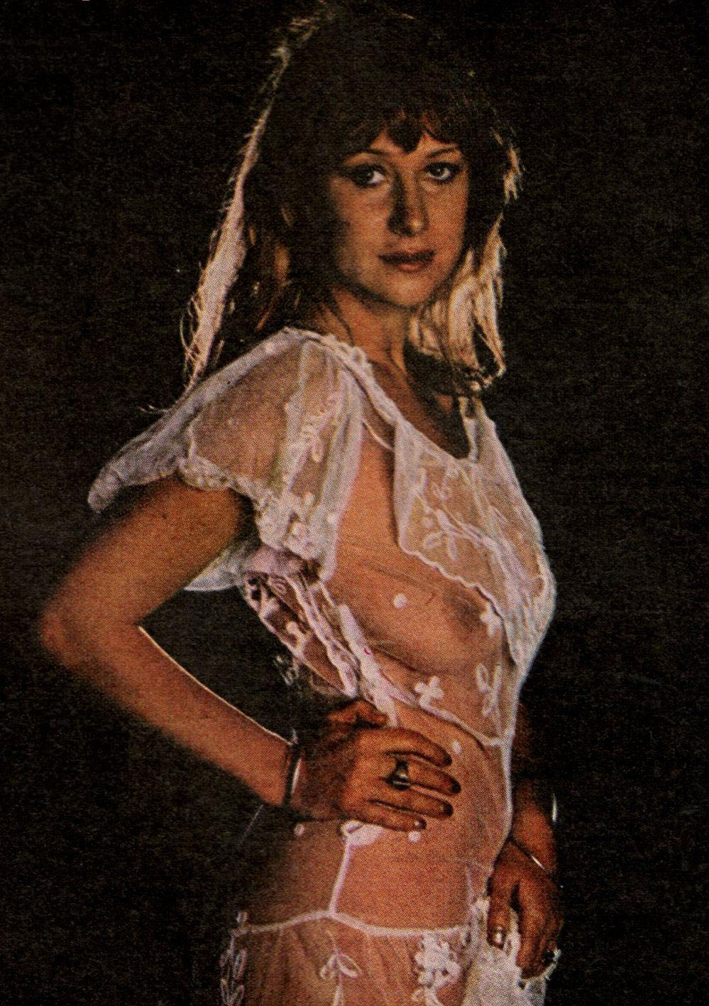 Helen Mirren nude. Photo - 8