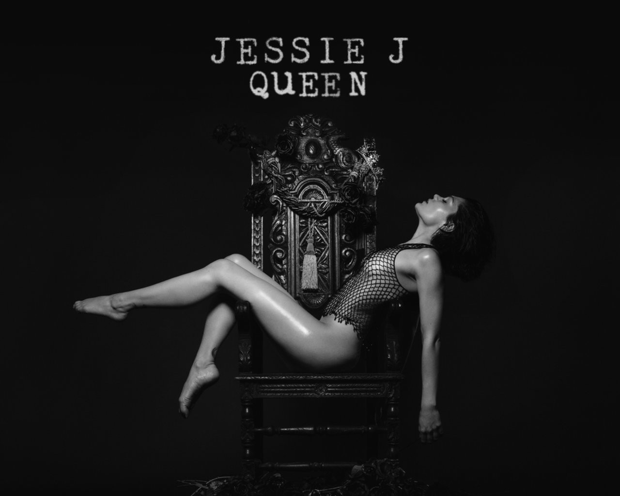 Jessie J nude. Photo - 5