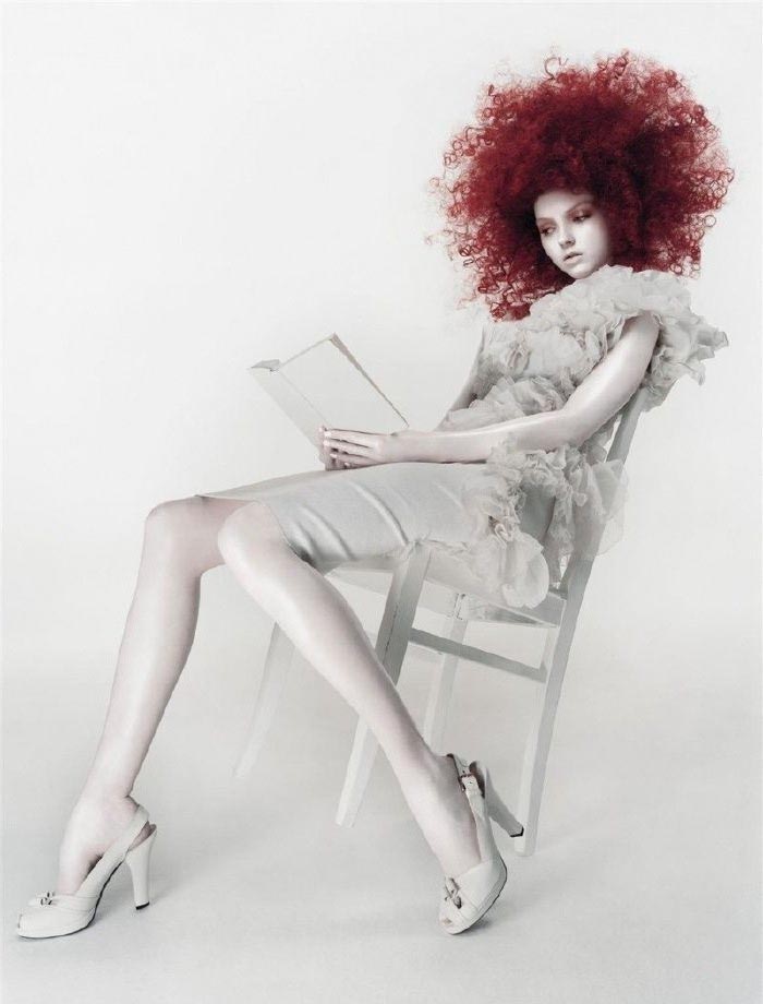 Lily Cole nude. Photo - 9