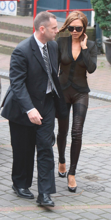 Victoria Beckham nude. Photo - 4