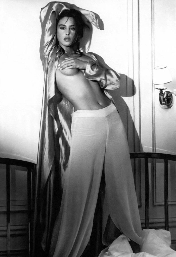 Monica Bellucci nude. Photo - 71