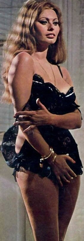 Sophia Loren nude. Photo - 27