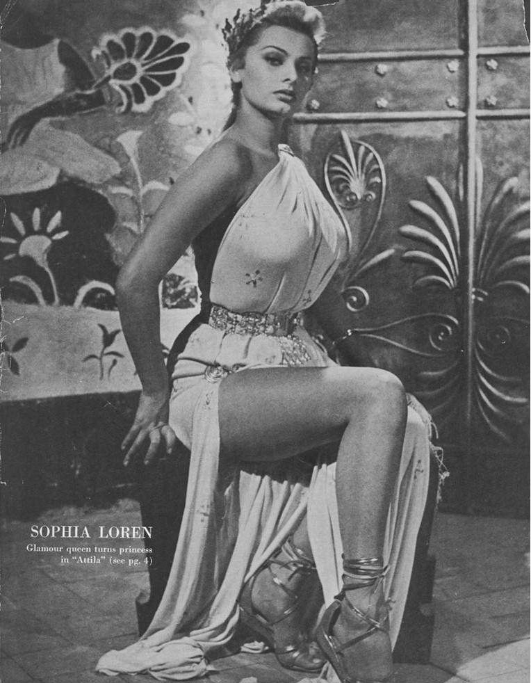 Sophia Loren nude. Photo - 29