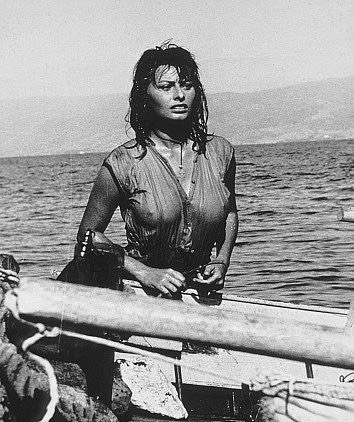 Sophia Loren nude. Photo - 37