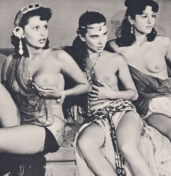 Sophia Loren nude. Photo - 41