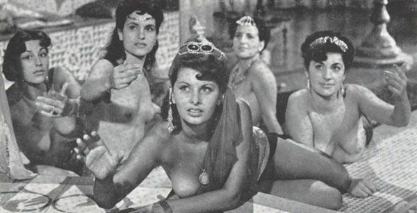 Sophia Loren nude. Photo - 42