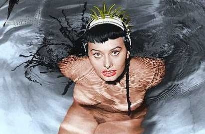 Sophia Loren nude. Photo - 5