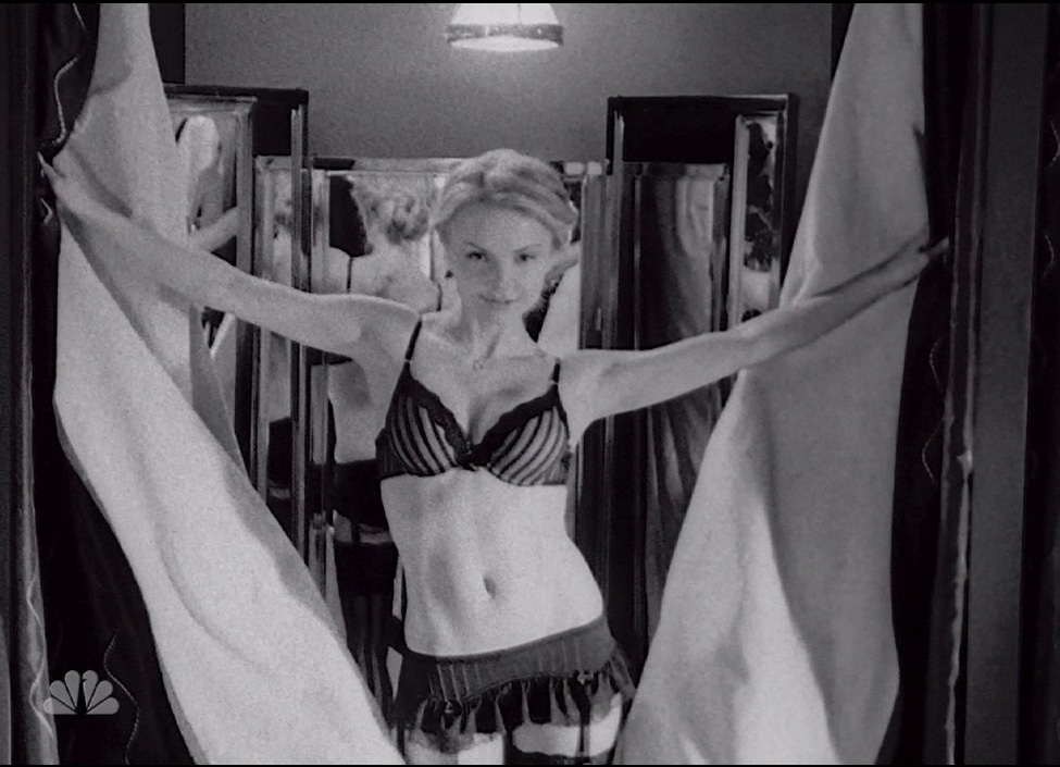 Izabella Miko nude. Photo - 17