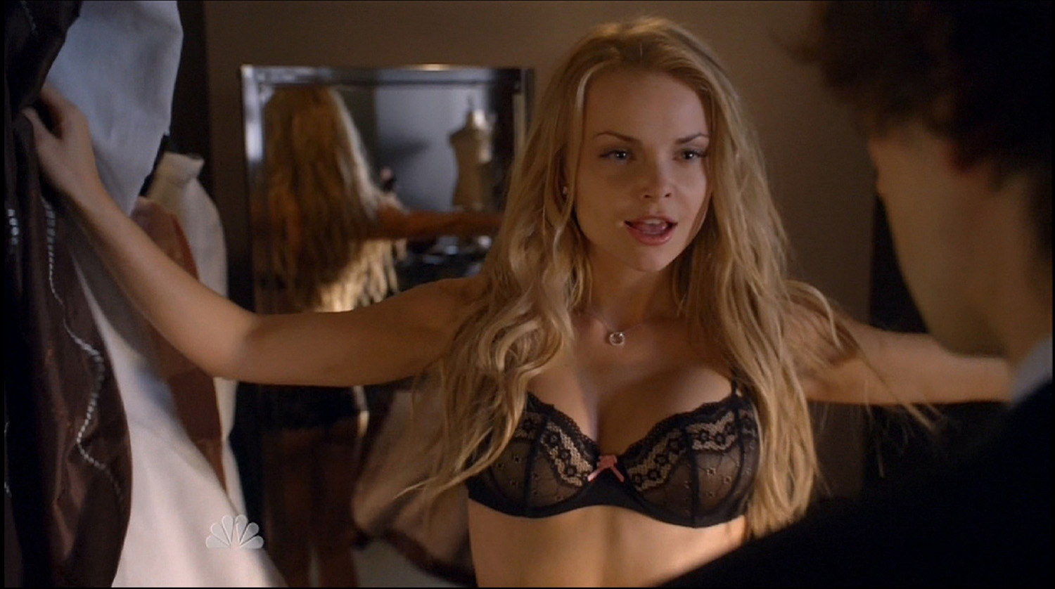 Izabella Miko nude. Photo - 18