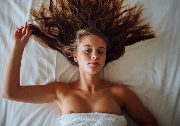 Zara Larsson nude. Photo - 5