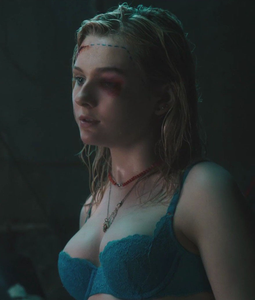 Abigail Breslin nude. Photo - 3