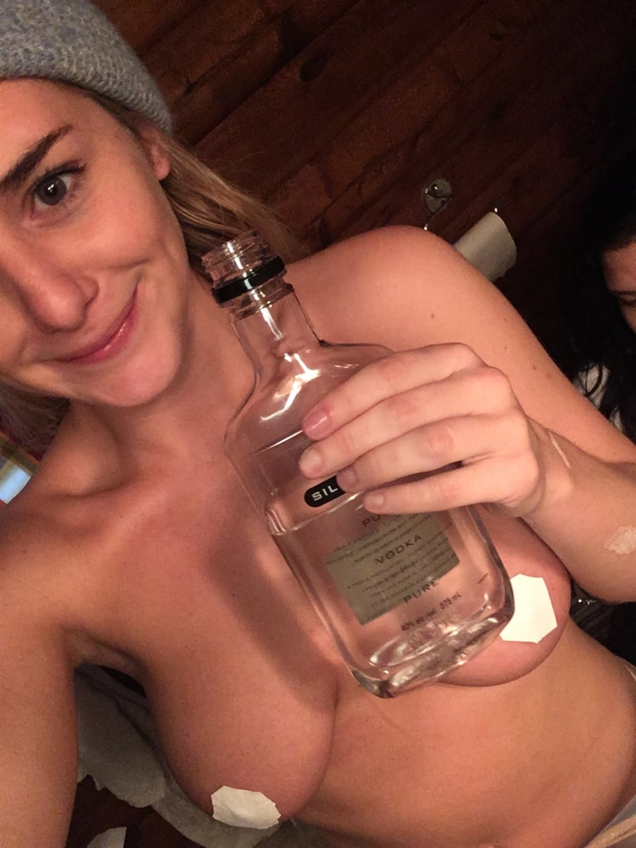 Addison Timlin nude. Photo - 29