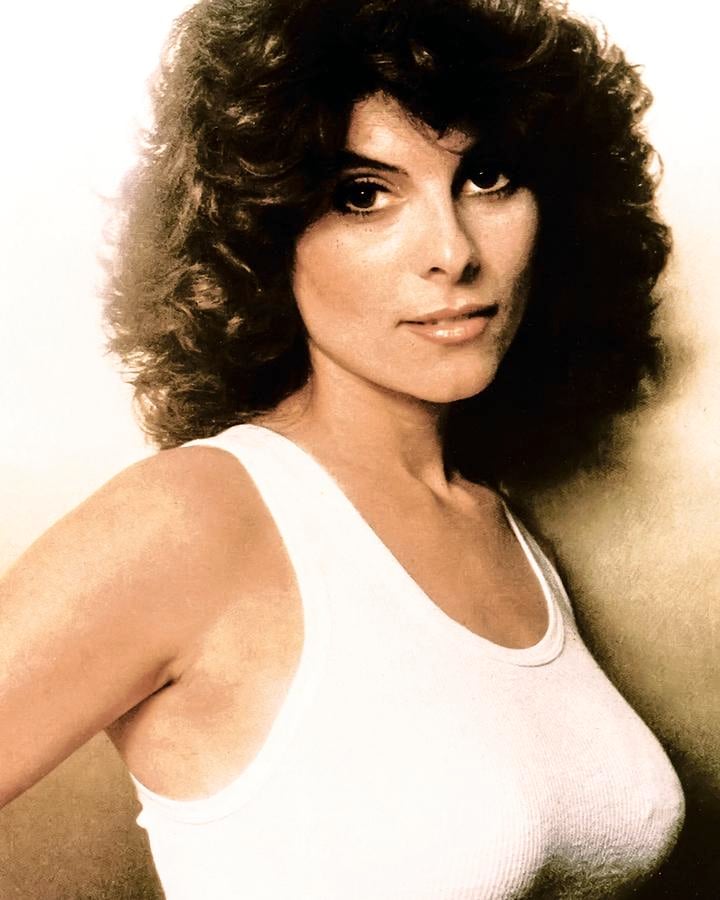 Adrienne Barbeau nude. Photo - 6