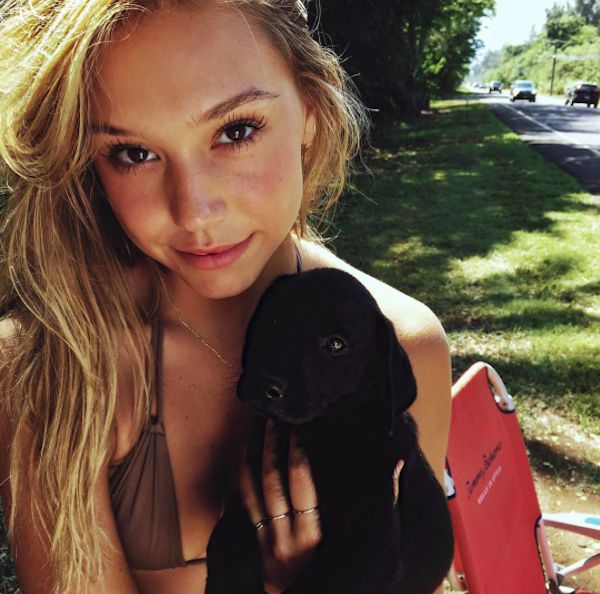 Alexis Ren nude. Photo - 110