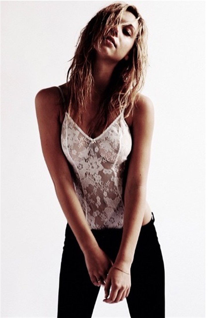 Alexis Ren nude. Photo - 81