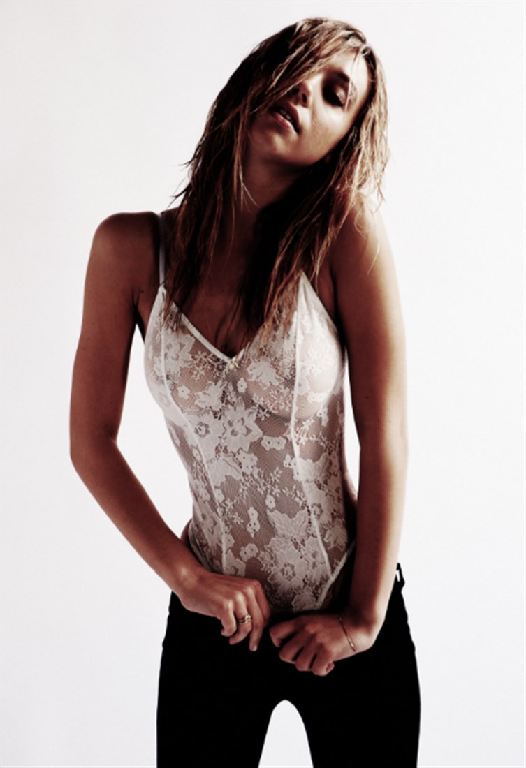 Alexis Ren nude. Photo - 82