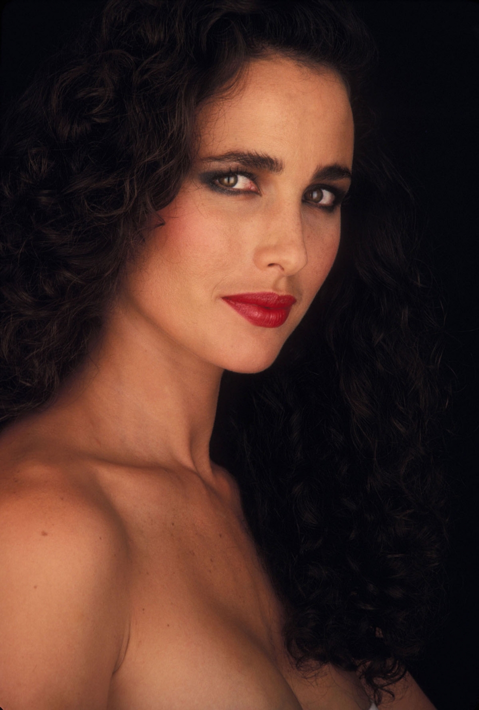 Andie MacDowell nude. Photo - 10
