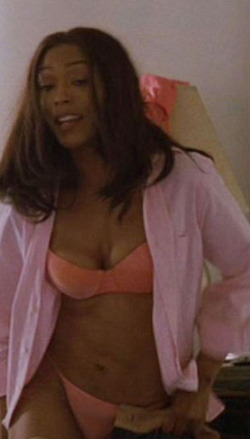 Angela Bassett nude. Photo - 4