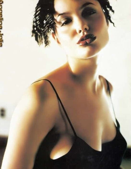 Angelina Jolie nude. Photo - 33