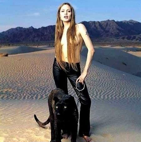 Angelina Jolie nude. Photo - 45