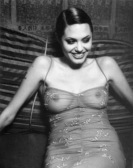 Angelina Jolie nude. Photo - 7