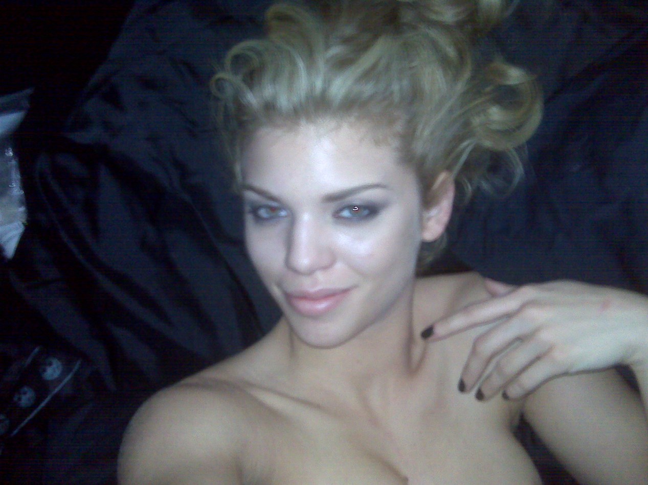 AnnaLynne McCord nude. Photo - 10