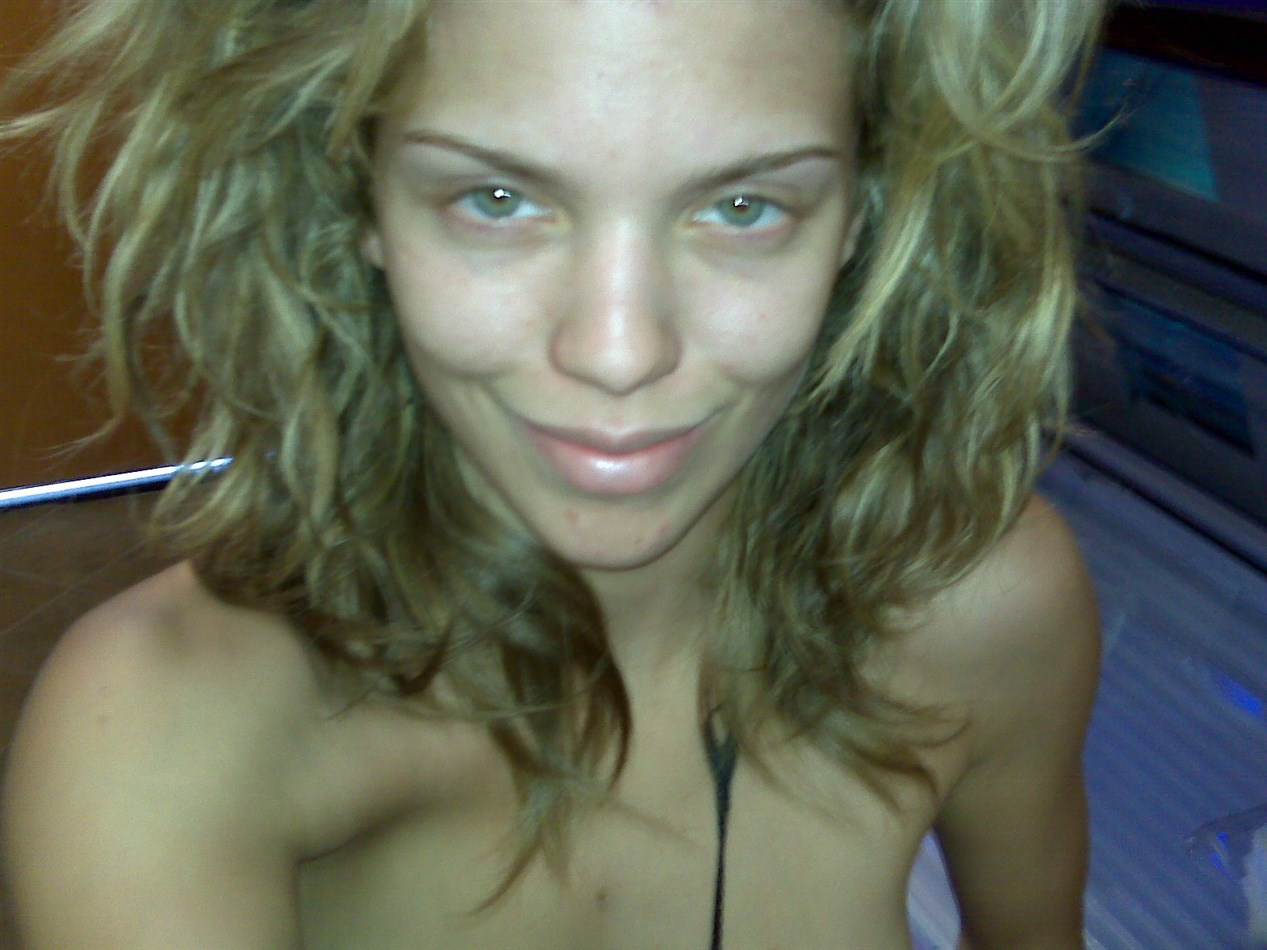 AnnaLynne McCord nude. Photo - 18