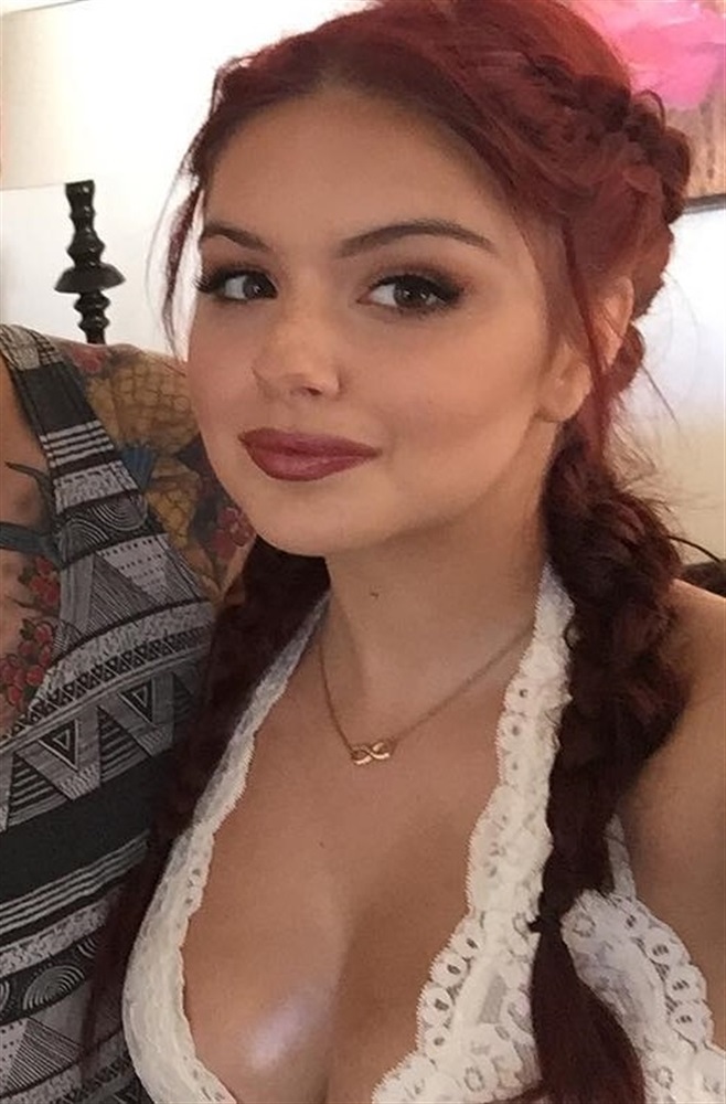 Ariel Winter nude. Photo - 28